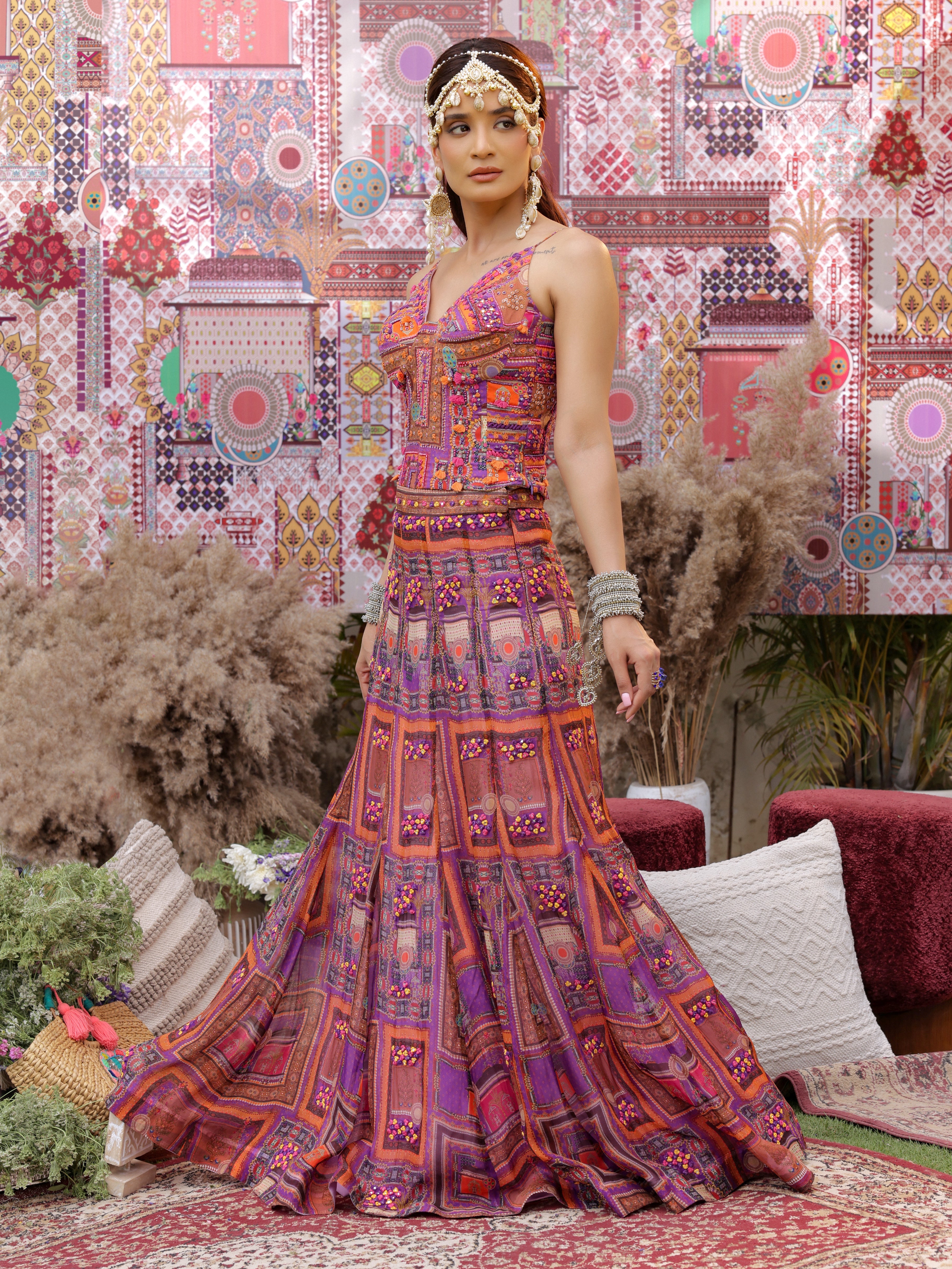 TAVASYAAH bodice with straps and kali skirt