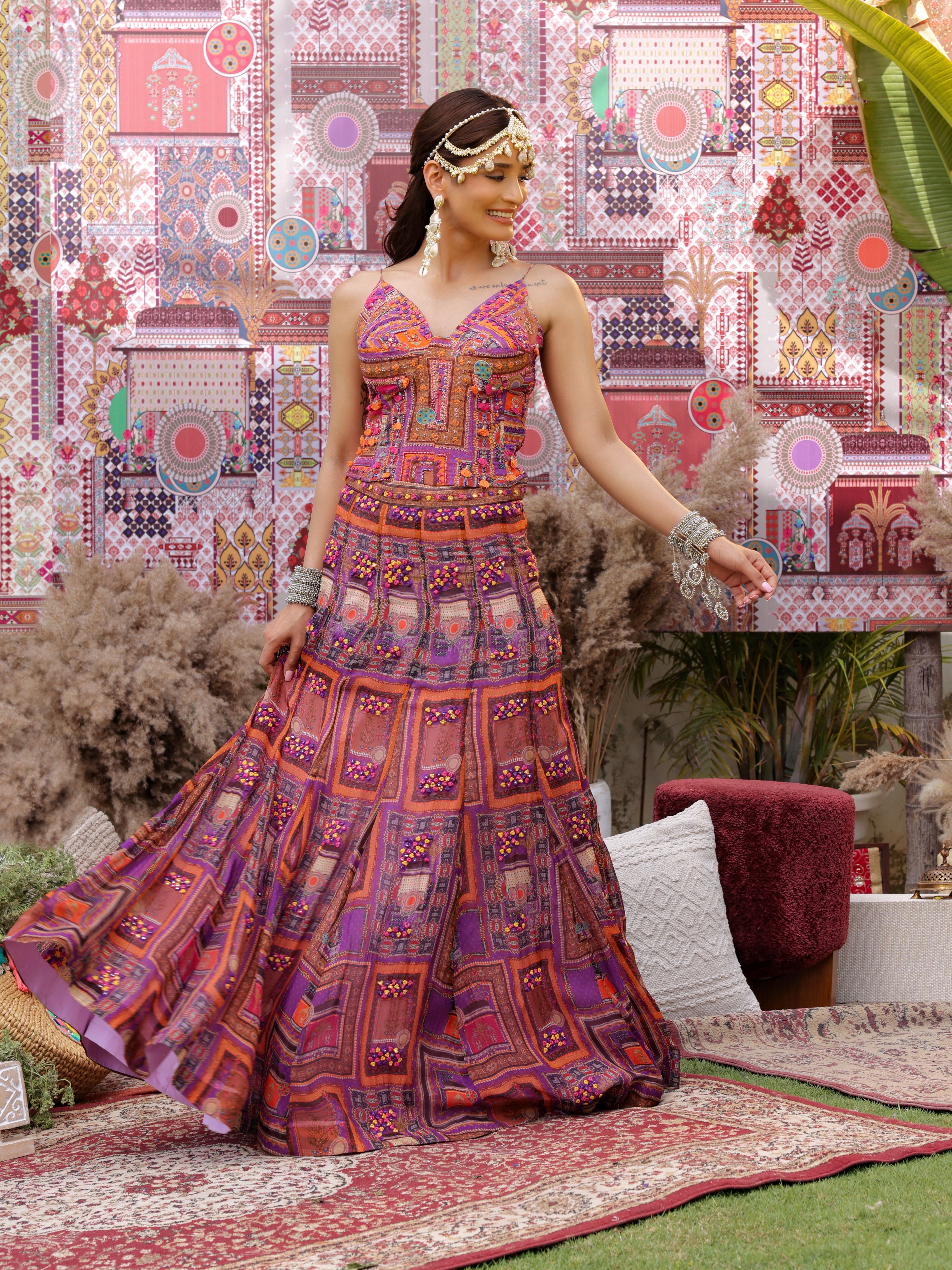 TAVASYAAH bodice with straps and kali skirt