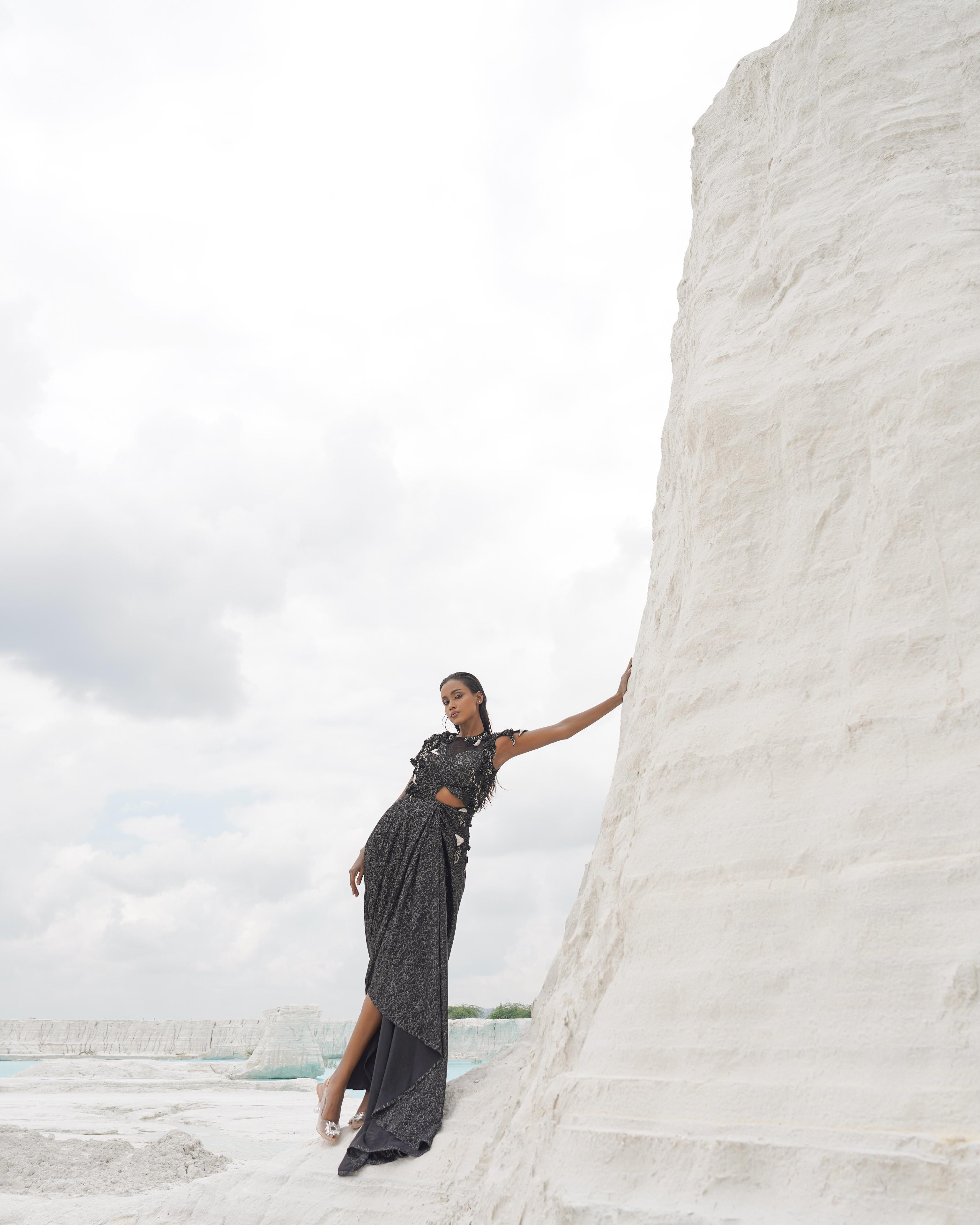 BLACK ETHNOWAVE GOWN