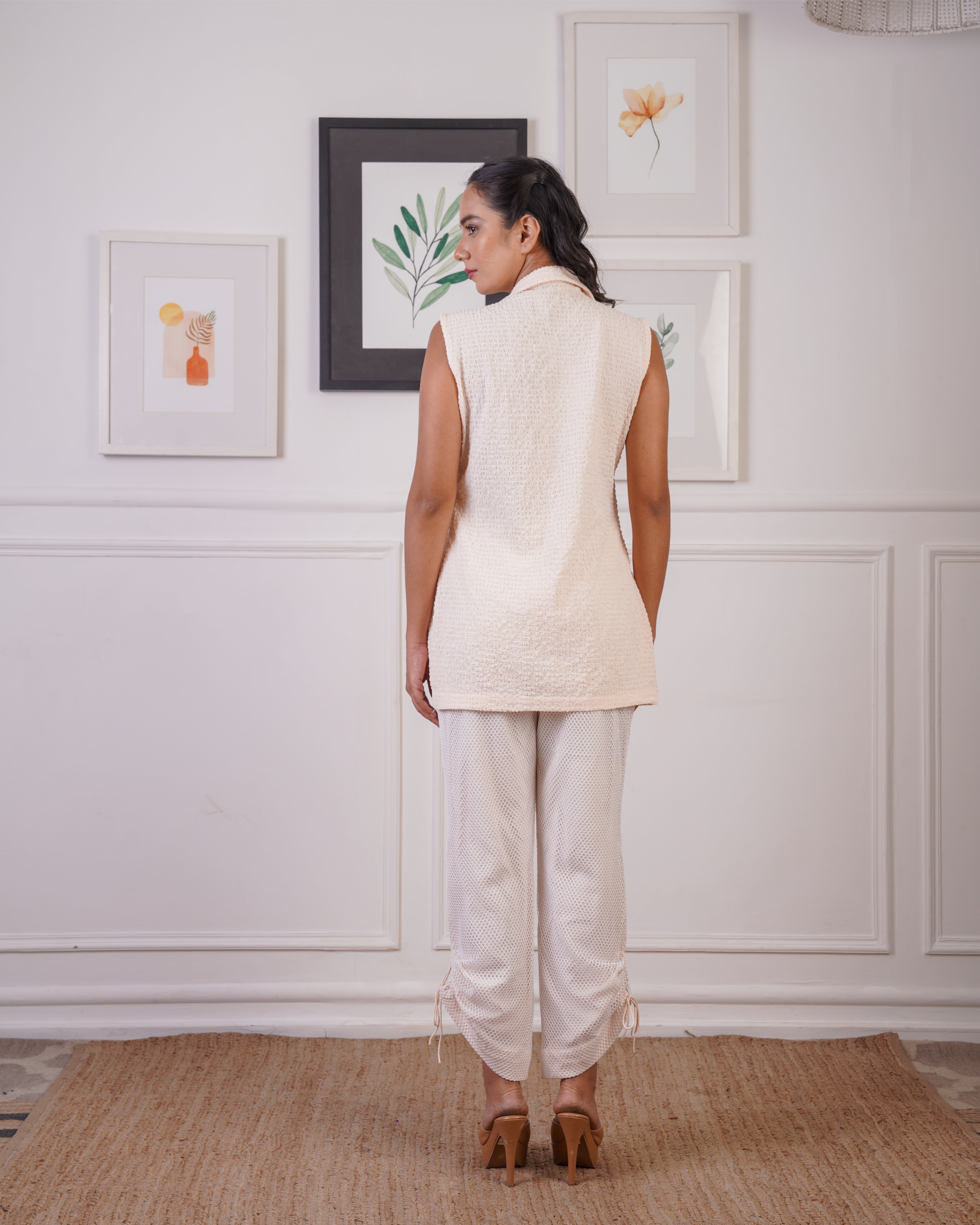Crepe texture top with crochet Joggers