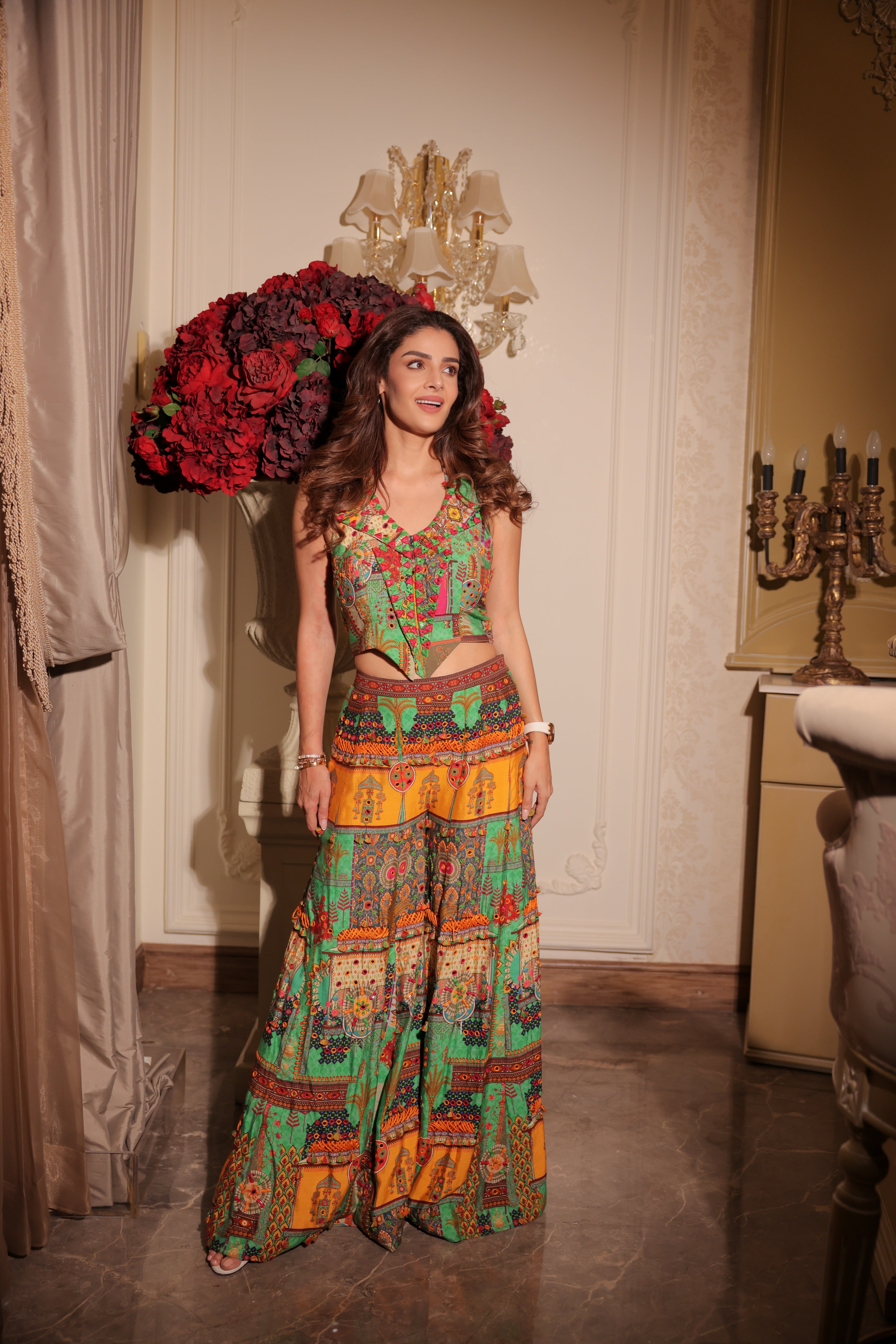 Halter lapel bodice with kali pants indo
