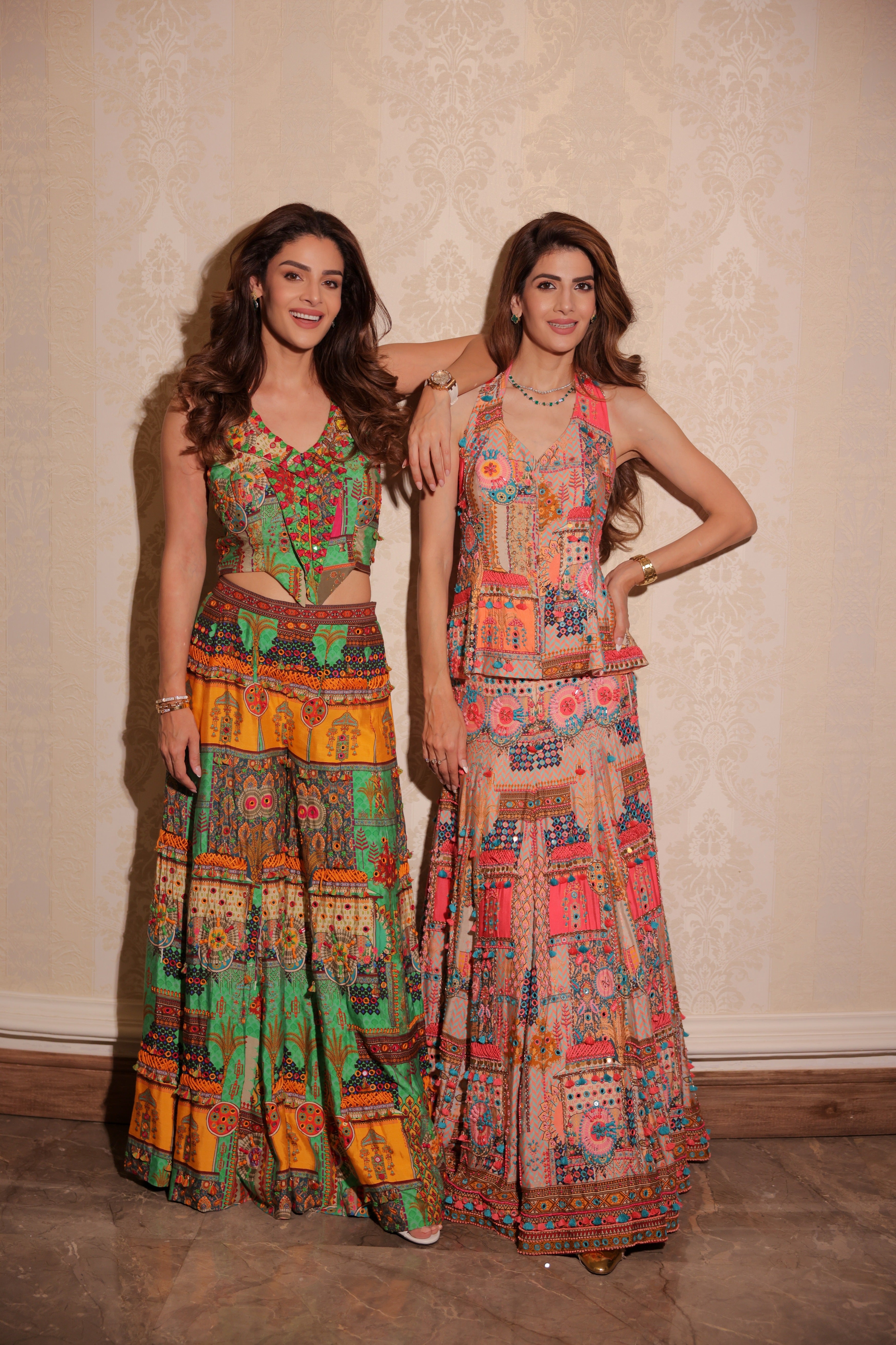 Halter lapel bodice with kali pants indo