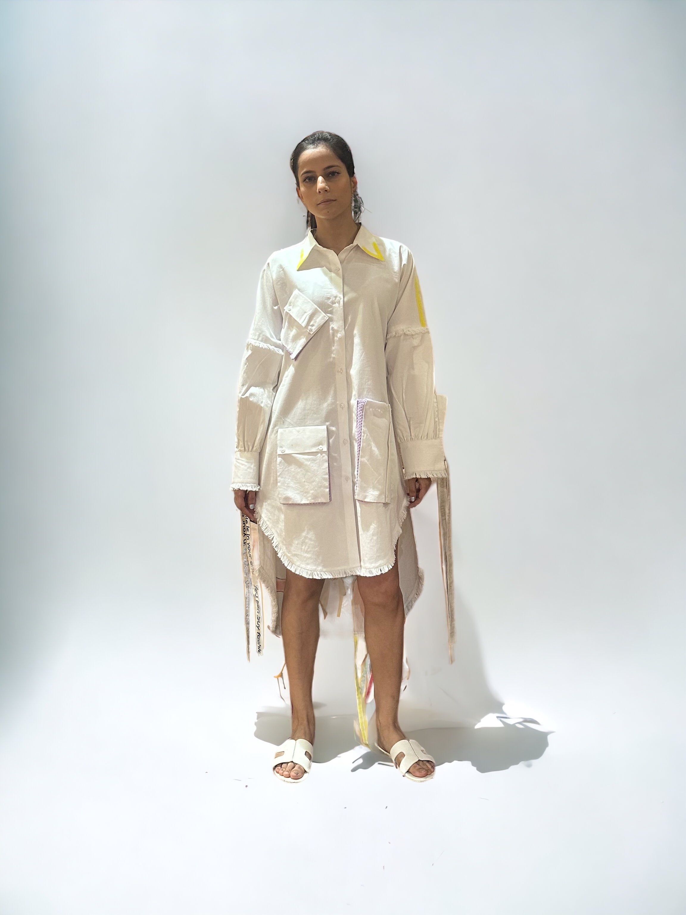 WHITE LONG SHIRT DRESS WITH POCKETS AND STINGS