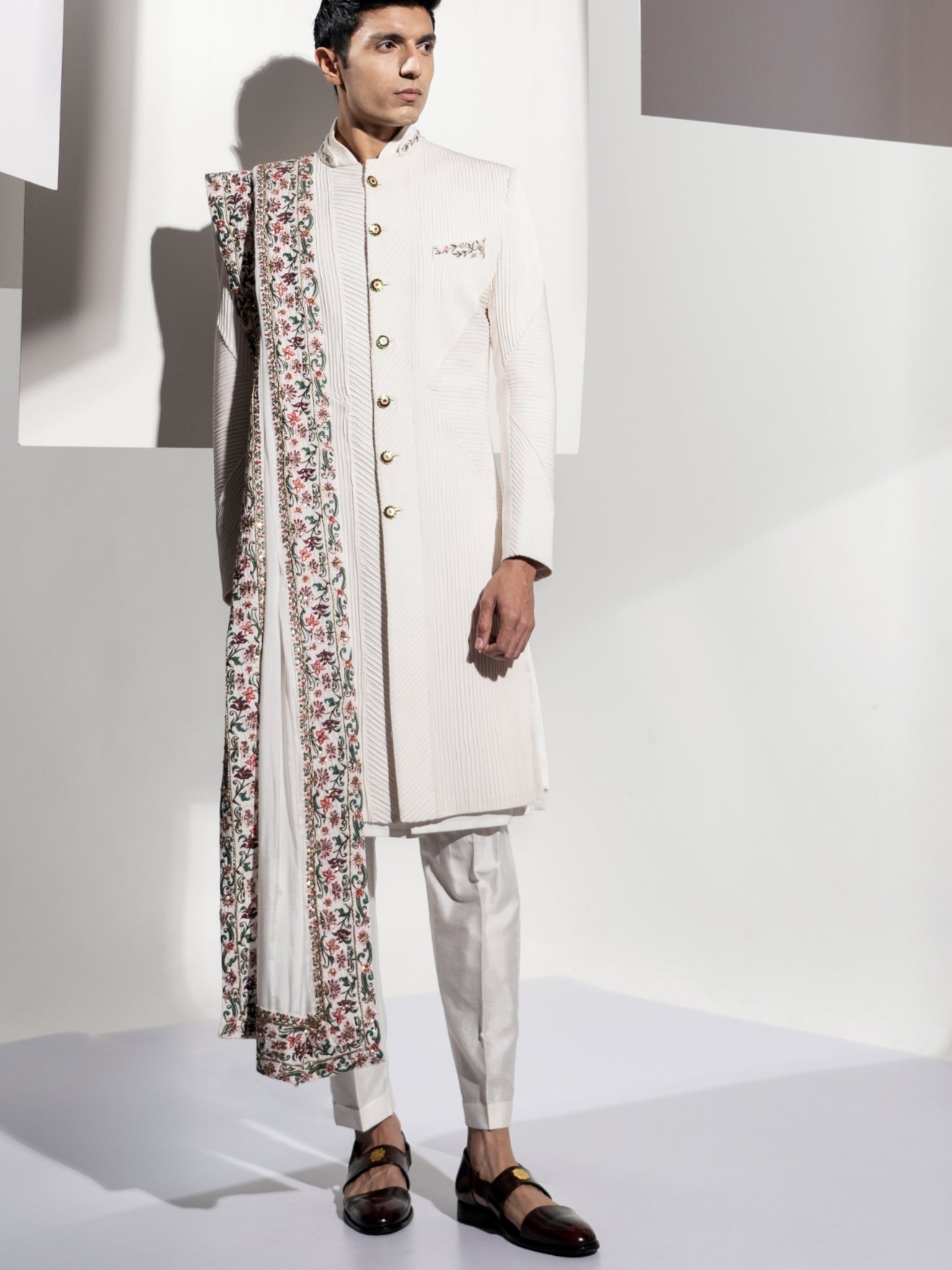 Zegna with hand emb stoll sherwani Aăkrit