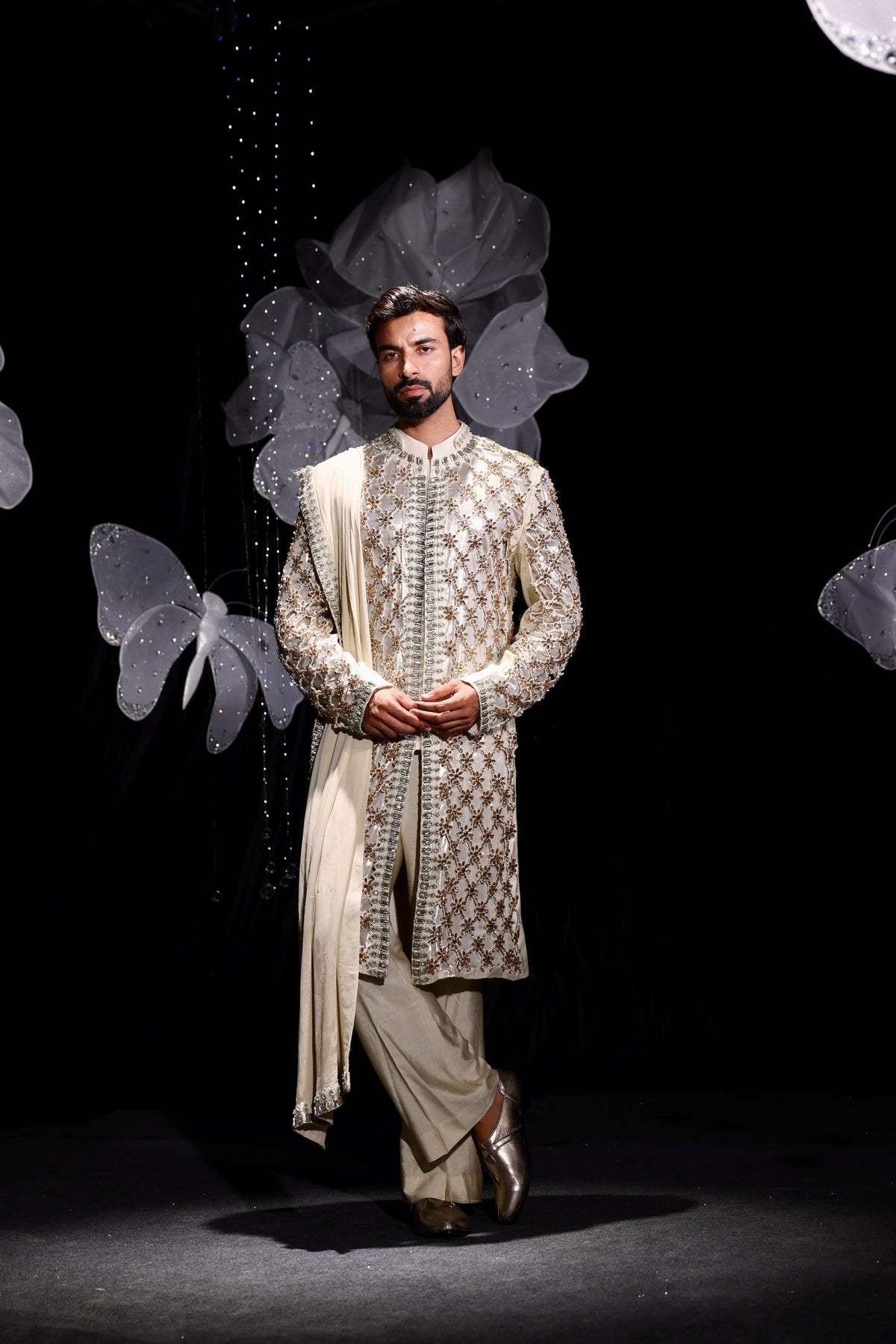 Noor-e-shab band gala sherwani