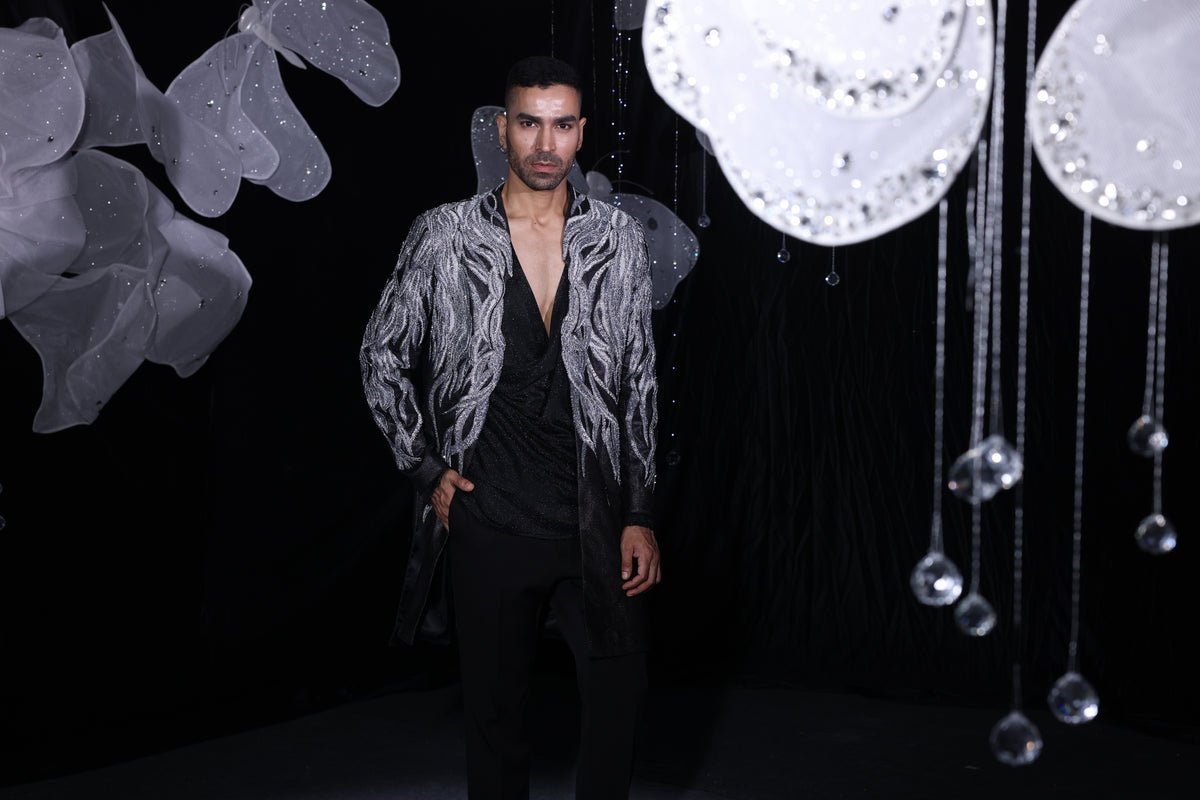 Sapphire noir longline ind-western set