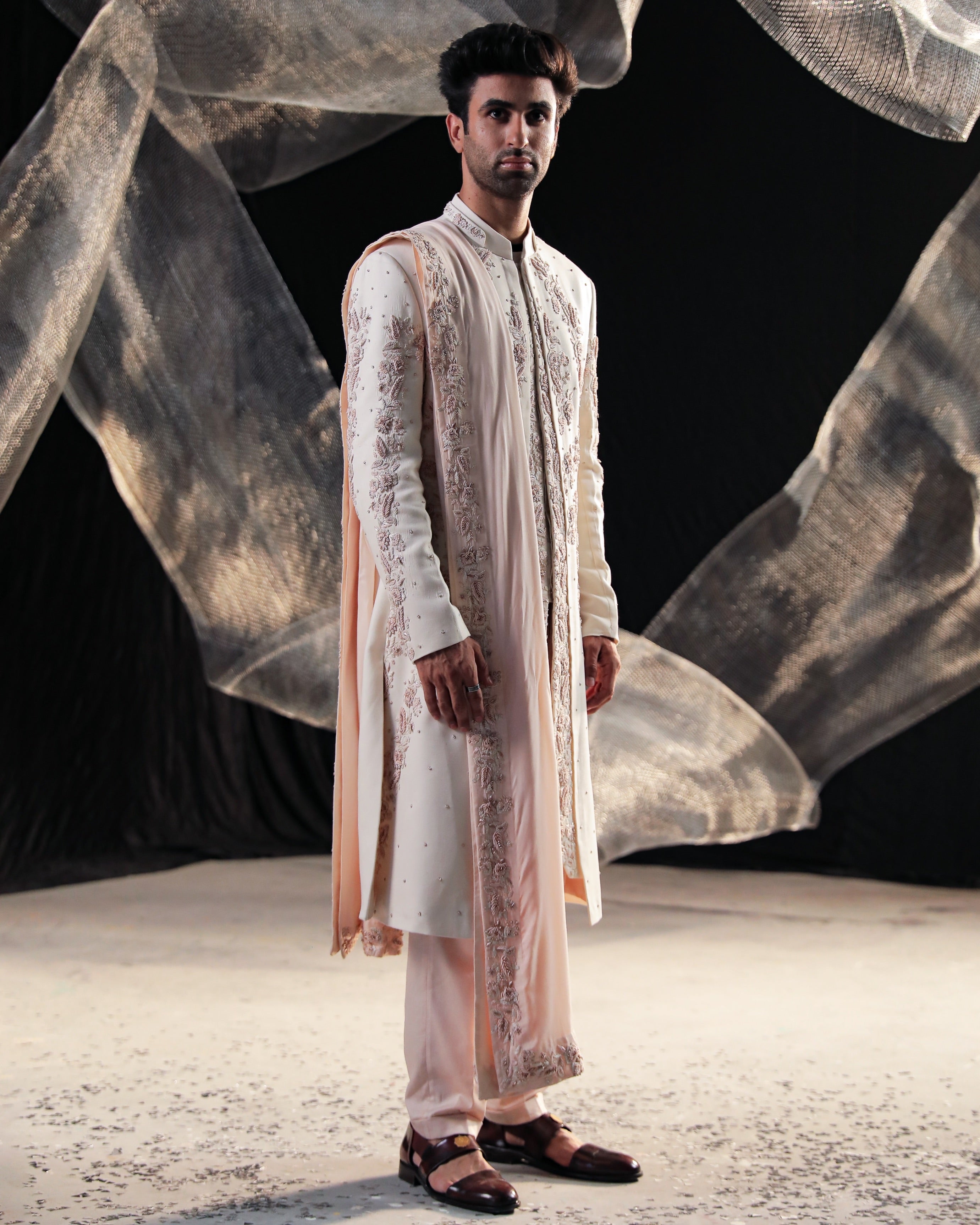 Cream sherwani || Gravity ||