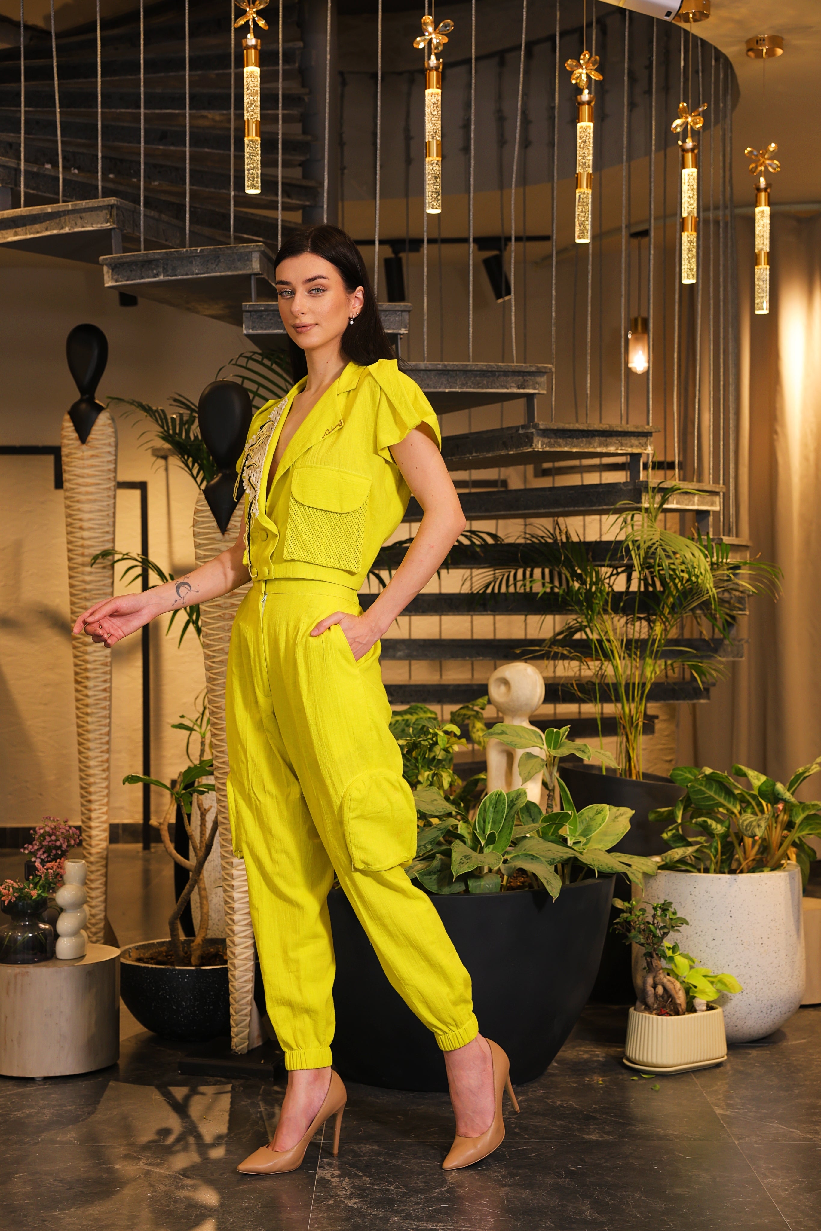 neon linen lapelled crop shirt with jogger pants