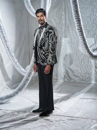 Noir gold Neo Wave ind-western