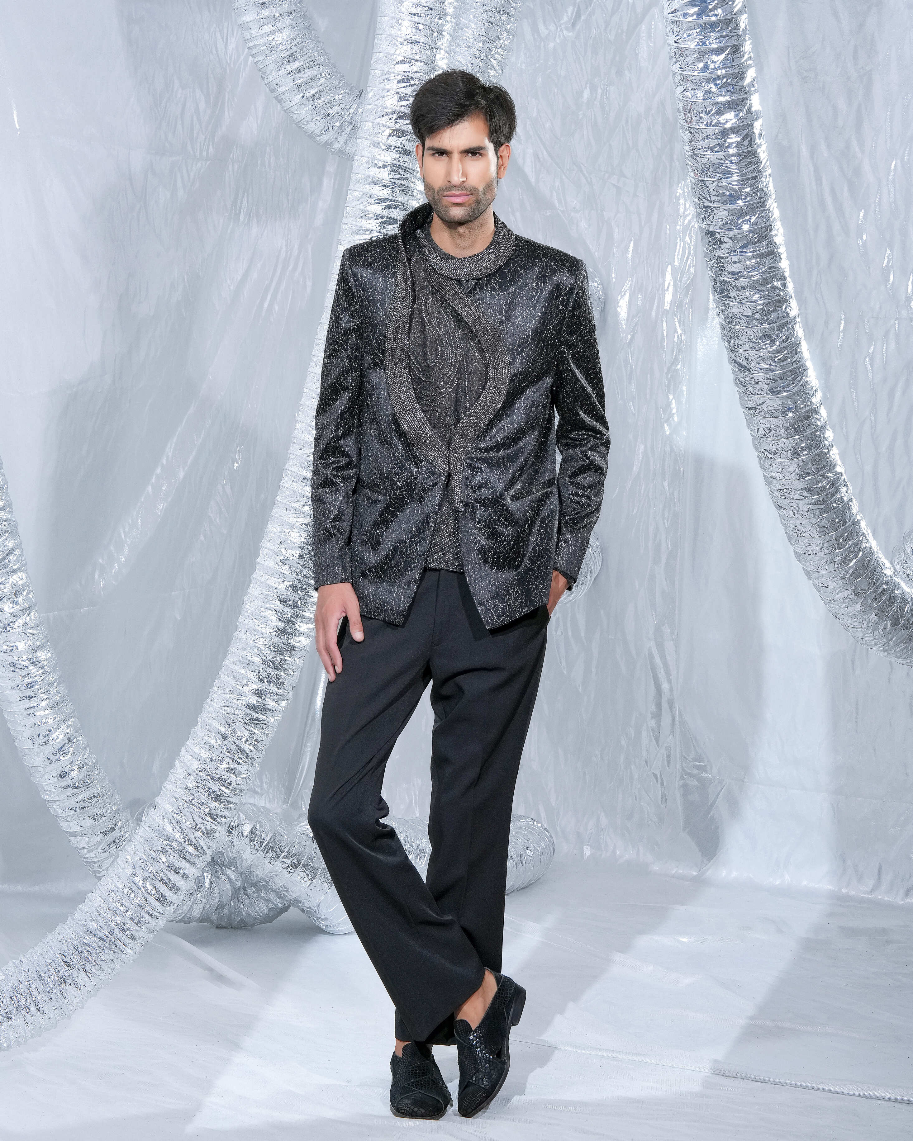 Neo Black Noir Textured Indo Set