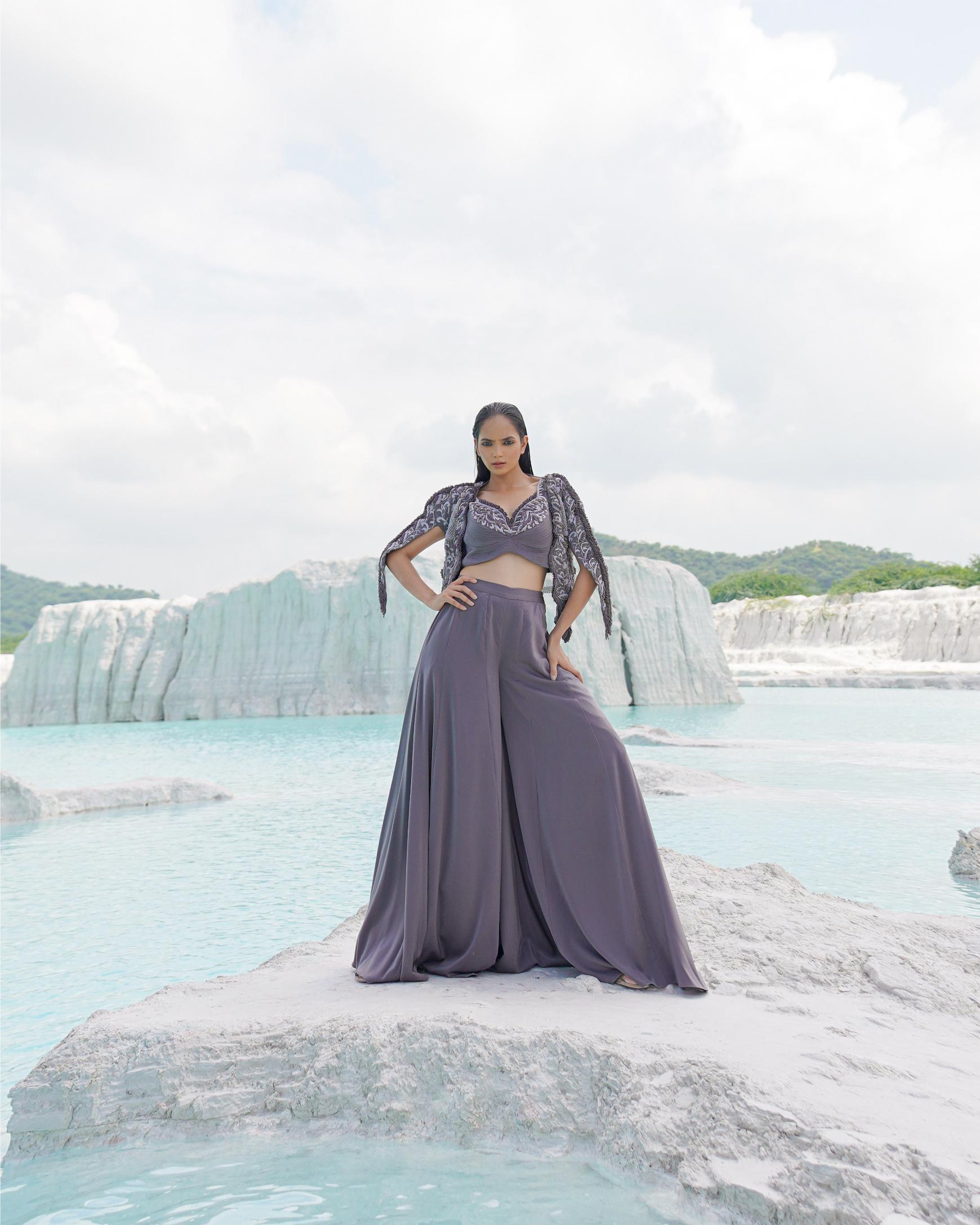 GRAY SILK EMBROIDERY ROUND , OPEN FADEDD GREY KALLIED PALAZZO SET