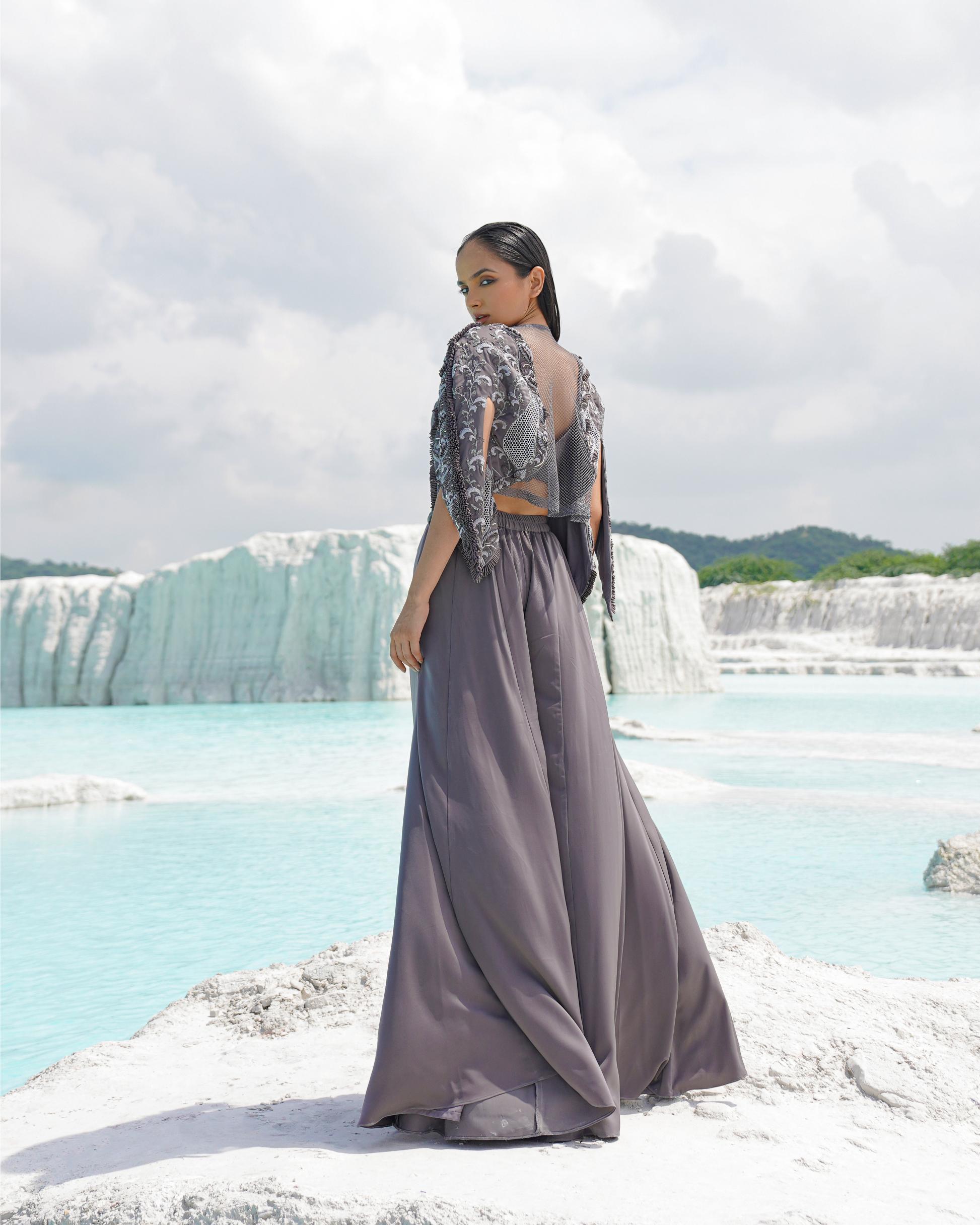 GRAY SILK EMBROIDERY ROUND , OPEN FADEDD GREY KALLIED PALAZZO SET