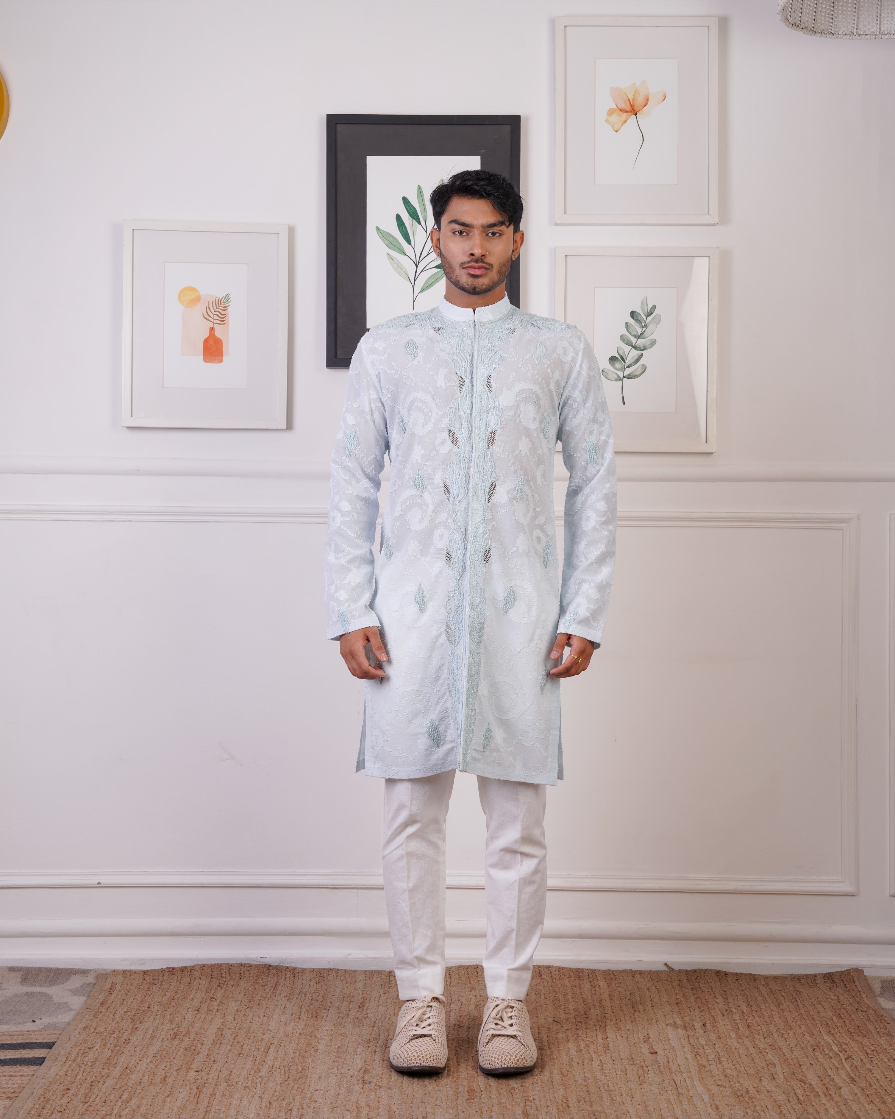 TEXTURED KURTA EMBELLISHED WITH JAAL