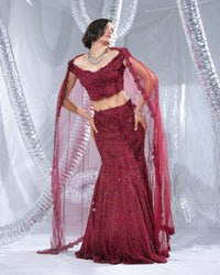 Red bridal lehenga, fish cut neo