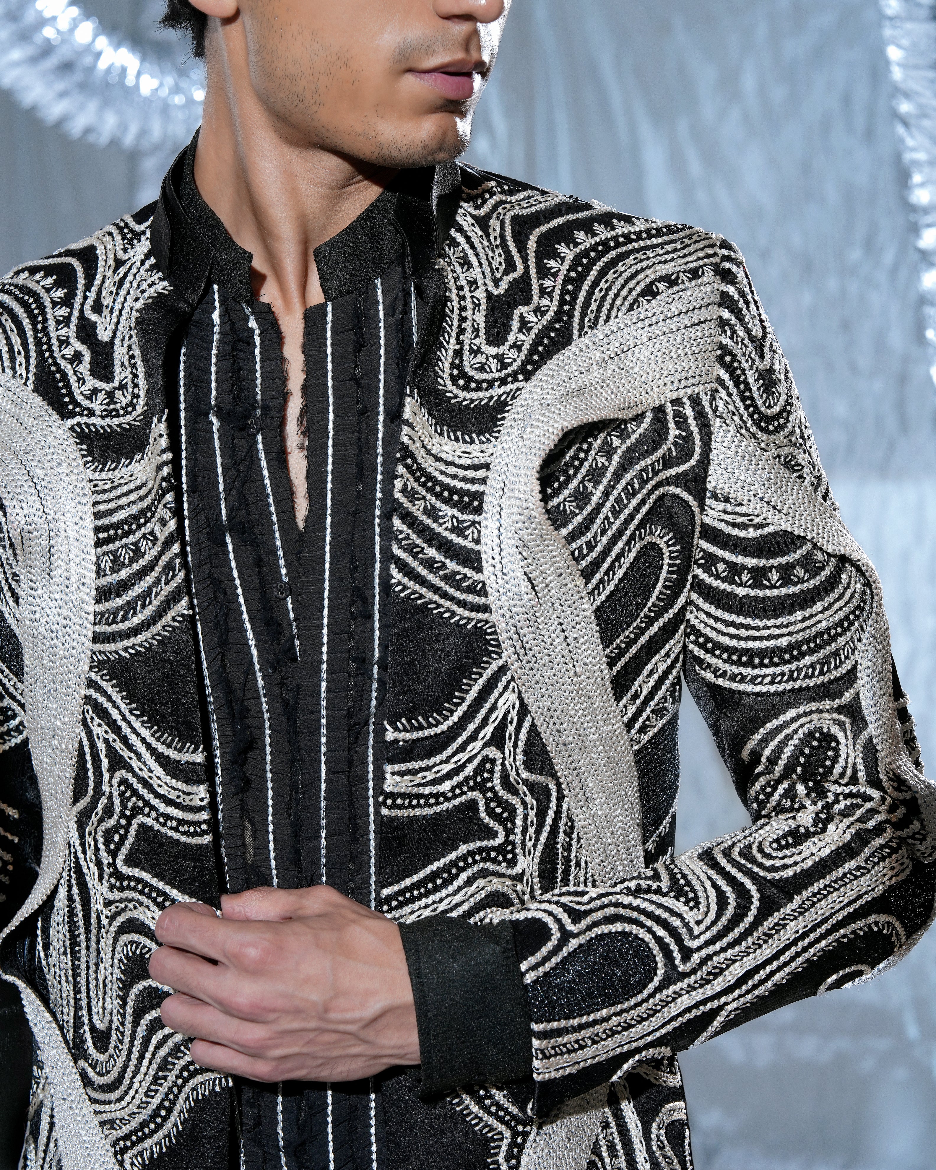 Noir cream Neo Wave ind-western