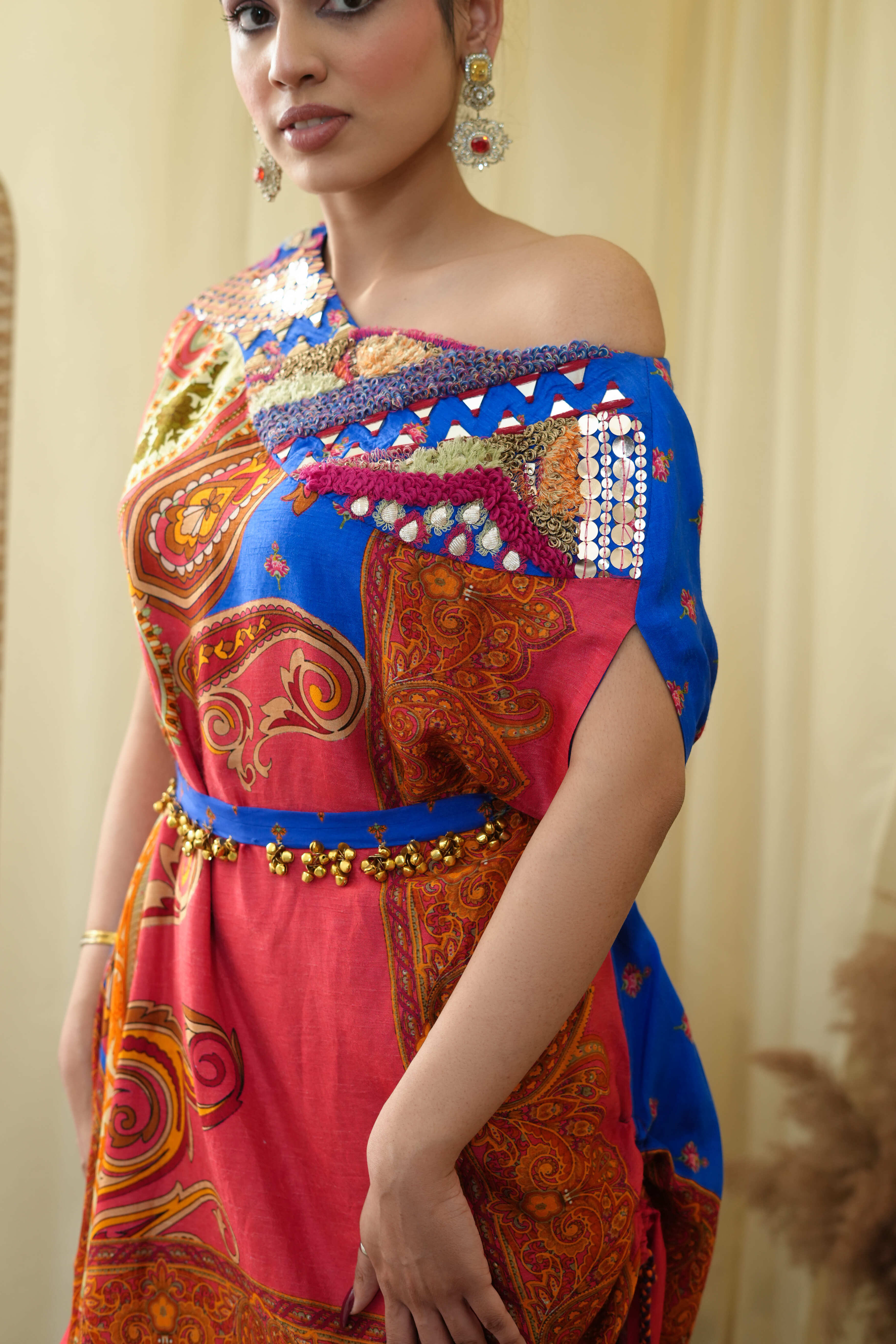 Isdus bleu asymmetrical kaaftan