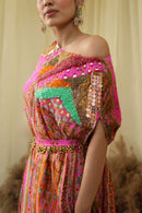Isdus pink asymmetrical kaaftan