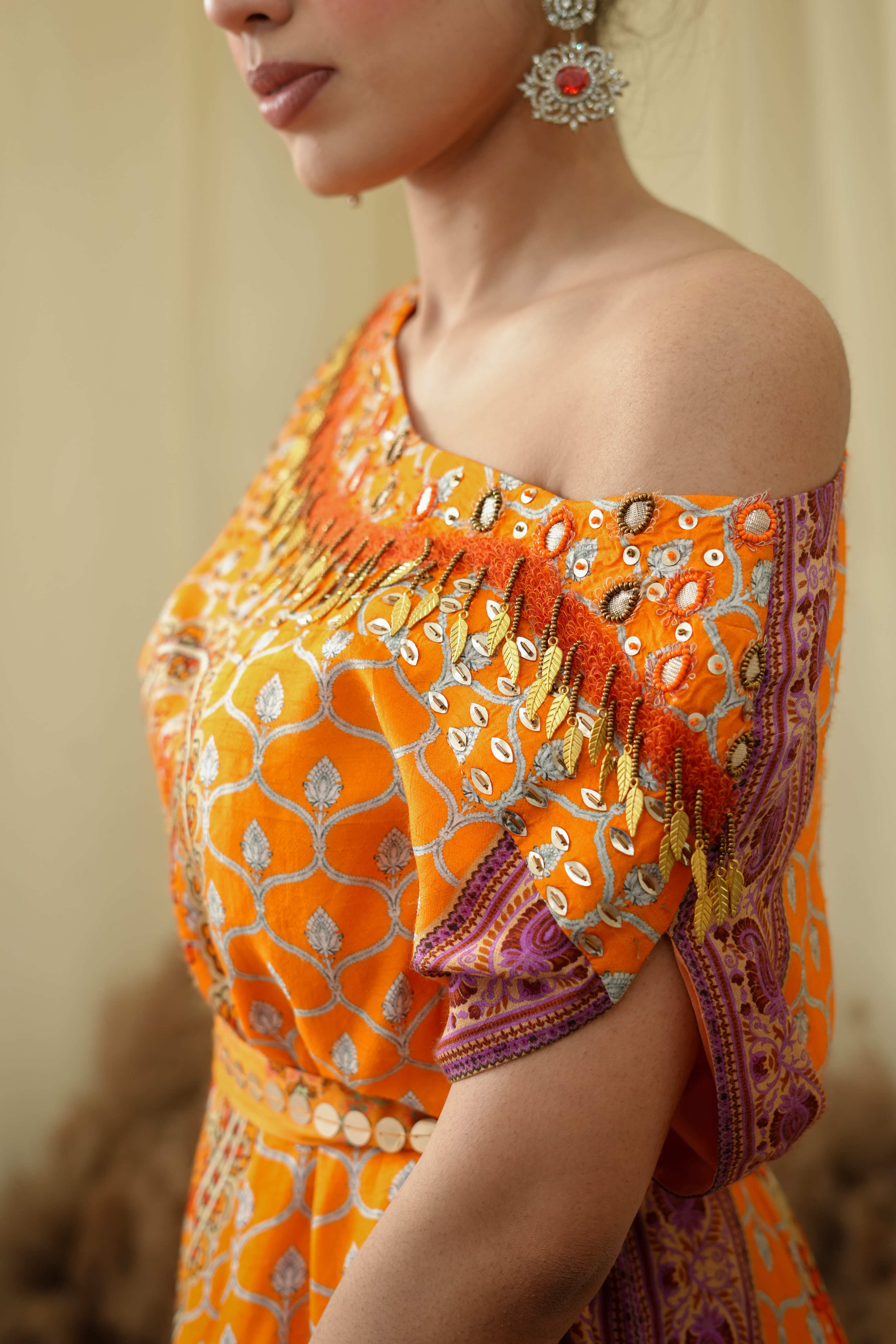 Isdus jaune asymmetrical kaaftan