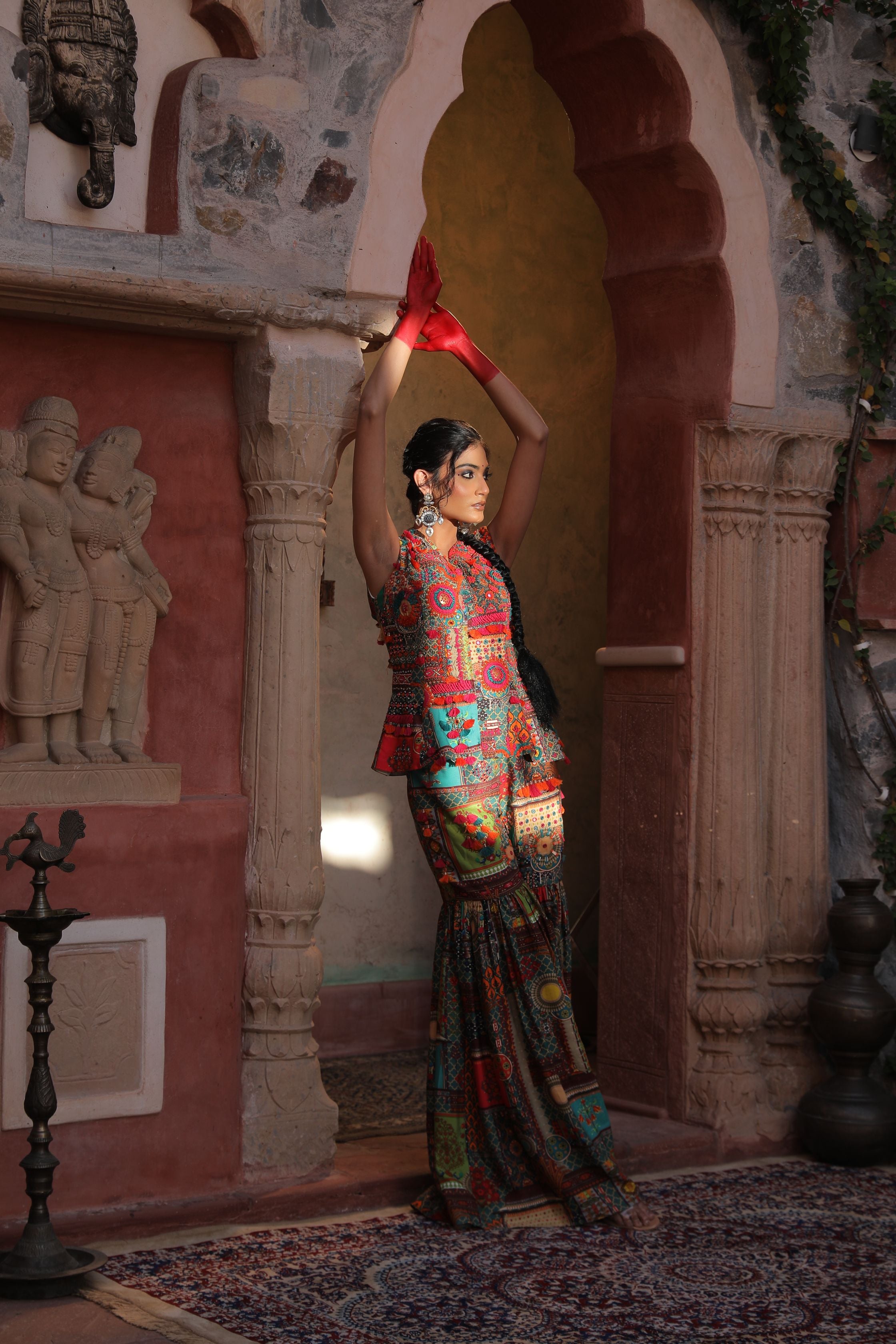 OVERLAY BODICE JACKET EMBROIDERED WITH TASSELED BACK WITH GARARA INDOWESTERN