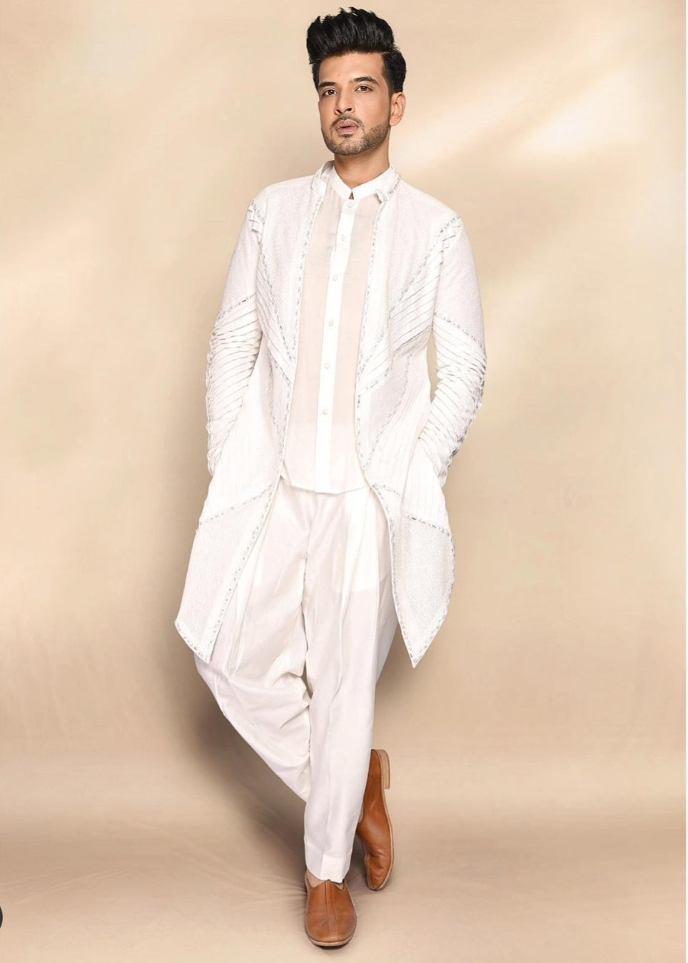 Reflex white shrug set