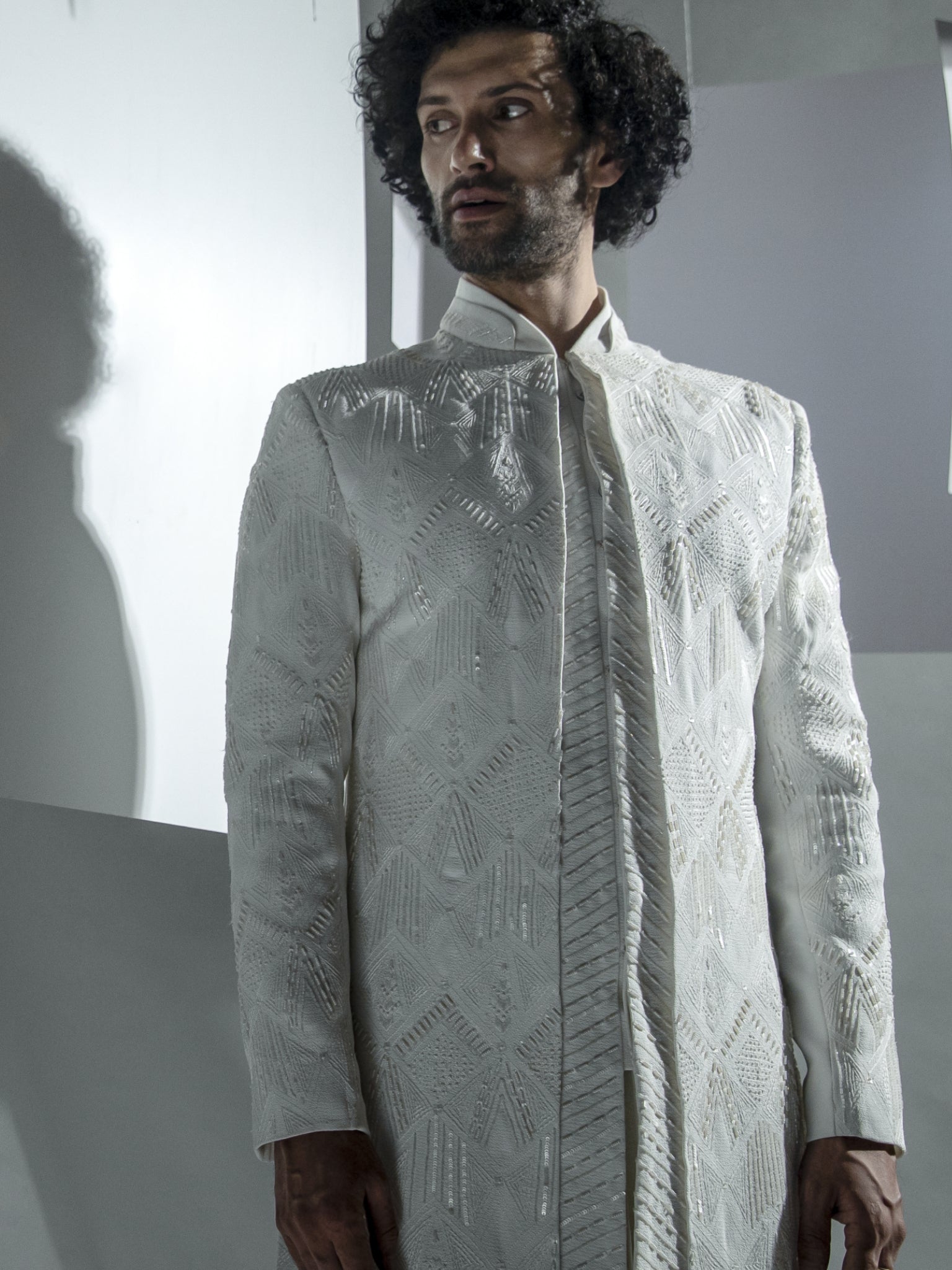 Blanc  sherwani Aăkrit