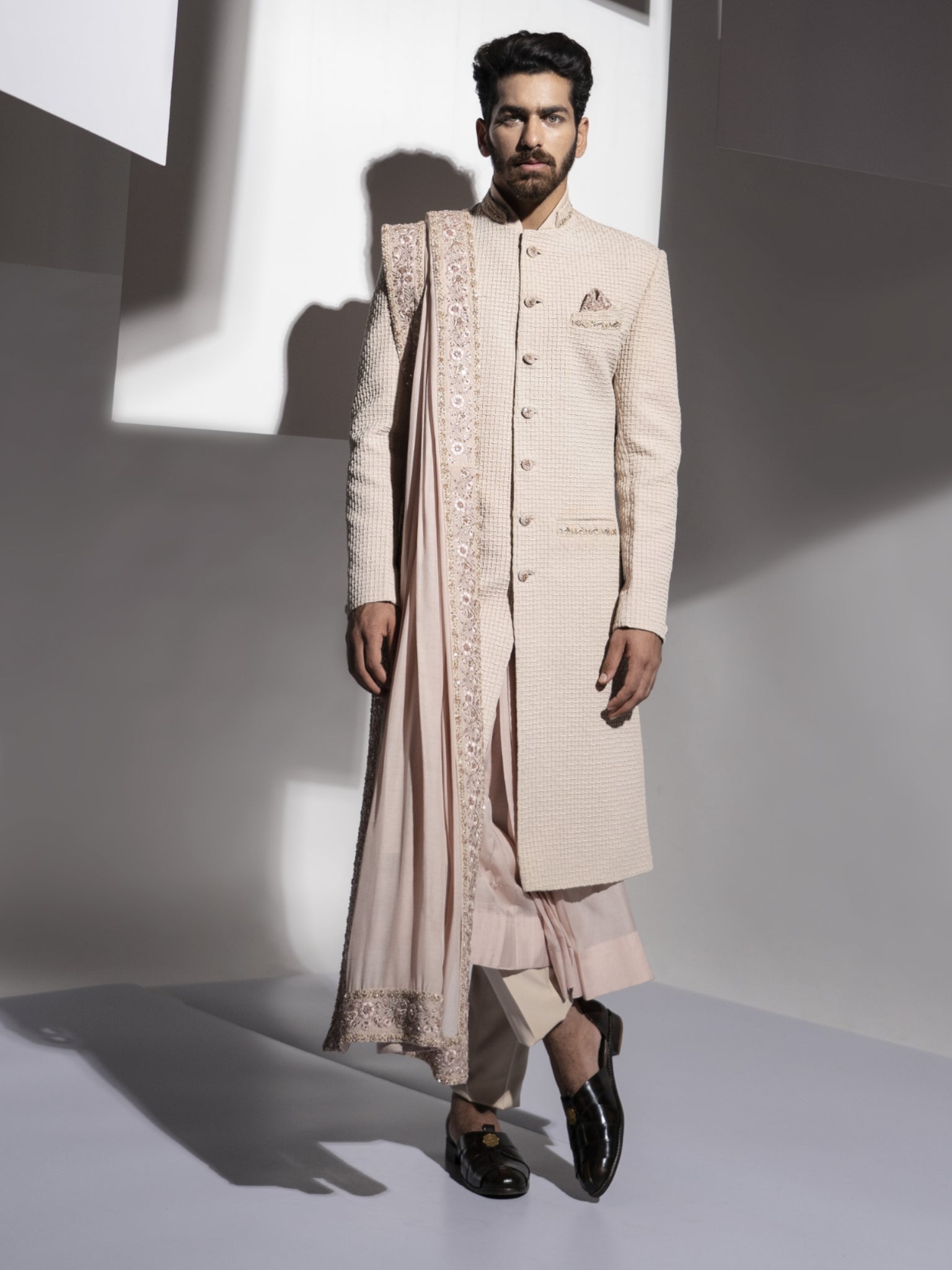 Knitsp sherwani Aăkrit