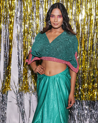 Crop cape drape